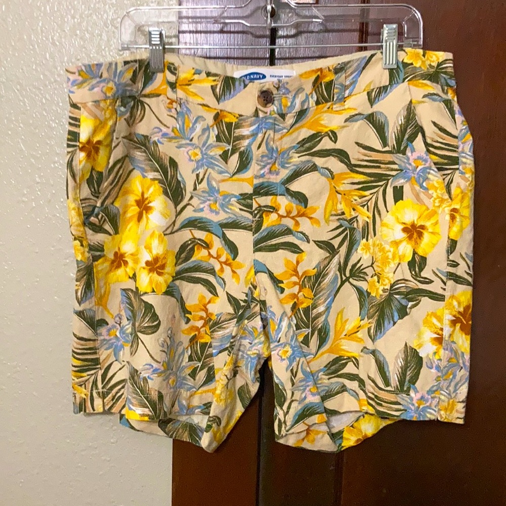 Old Navy Floral Linen-Blend 7-inch Shorts